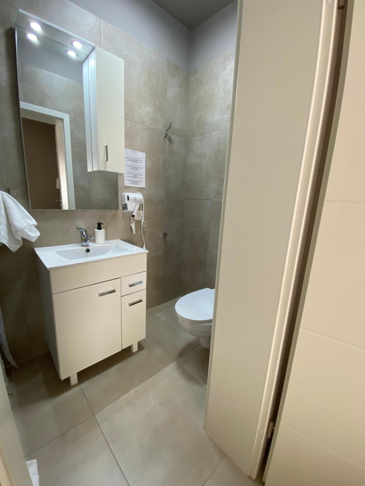 Отель New House Сибиу Экстерьер фото