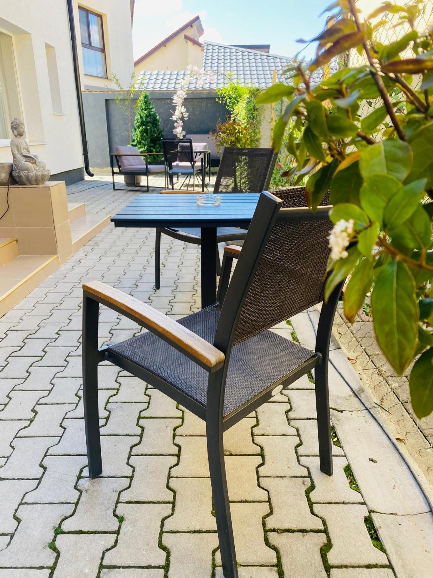 Отель New House Сибиу Экстерьер фото